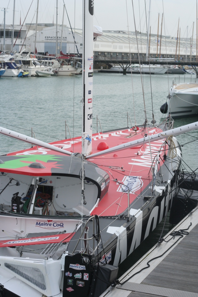 Bateau vainqueur du vend&eacute;e globe
